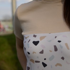 Letní šaty s prostřihy – krémová - druhý obrázek z galerie