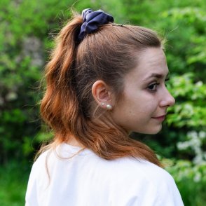 Scrunchie – šedá - první obrázek z galerie