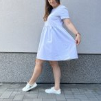 Šaty s volánem – šedá