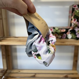 Scrunchie – růže šípková šedá - obrázek 2 z galerie