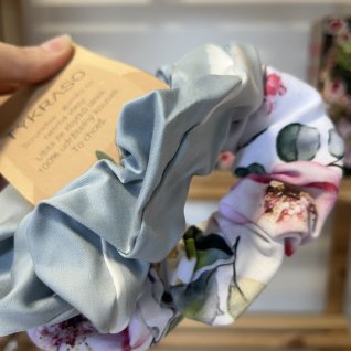 Scrunchie – růže šípková šedá - obrázek 4 z galerie