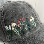 Vyšívaná kšiltovka #024 – černá - třetí obrázek z galerie