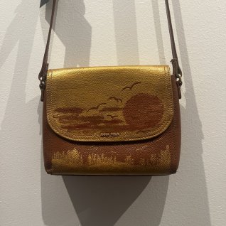 Kožená kabelka – Zlatá - obrázek 1 z galerie