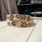 Vyšívaný popruh na telefon – Perníček - druhý obrázek z galerie