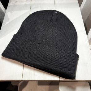 Vyšívaná bavlněná čepice na přání – Tmavá šedá - první obrázek z galerie