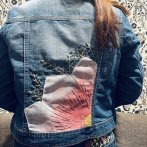 Vyšívaná bunda #098 – džínová - druhý obrázek z galerie