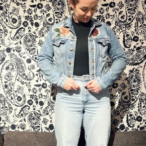 Vyšívaná bunda #100 – džínová - první obrázek z galerie