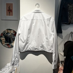 Košile vyšívaná #011 – bílá - druhý obrázek z galerie