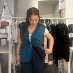 Upcyklovaná vesta #003 – petrolejová - druhý obrázek z galerie