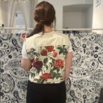 Upcyklovaná vesta #004 – květinová - druhý obrázek z galerie