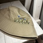 Vyšívaný klobouček #009 – písková - čtvrtý obrázek z galerie