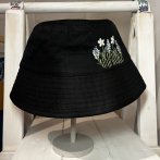 Vyšívaný klobouček #010 – černá - první obrázek z galerie