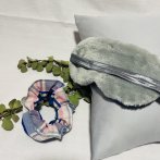 Dárkový set na spaní (spací maska + gumička) – růžovo modrá - čtvrtý obrázek z galerie