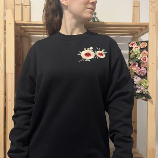 Vyšívaná mikina #005 – černá - obrázek 1 z galerie